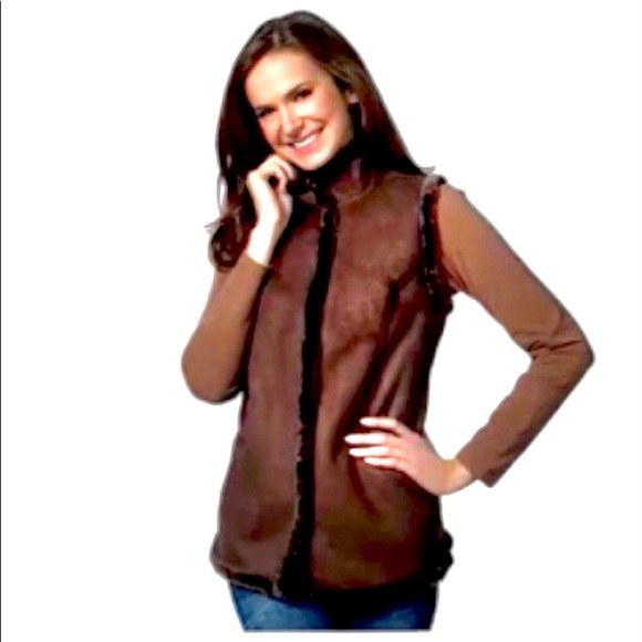💕 Denim & Co. Faux Suede Snap Front Vest - Picture 1 of 5